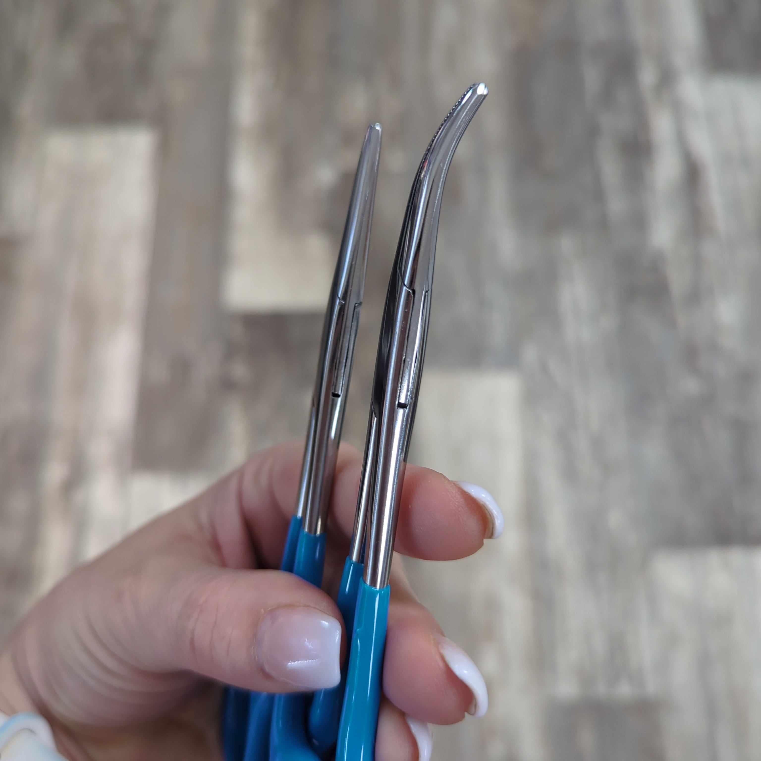 Show Tech Comfort Ear Forceps