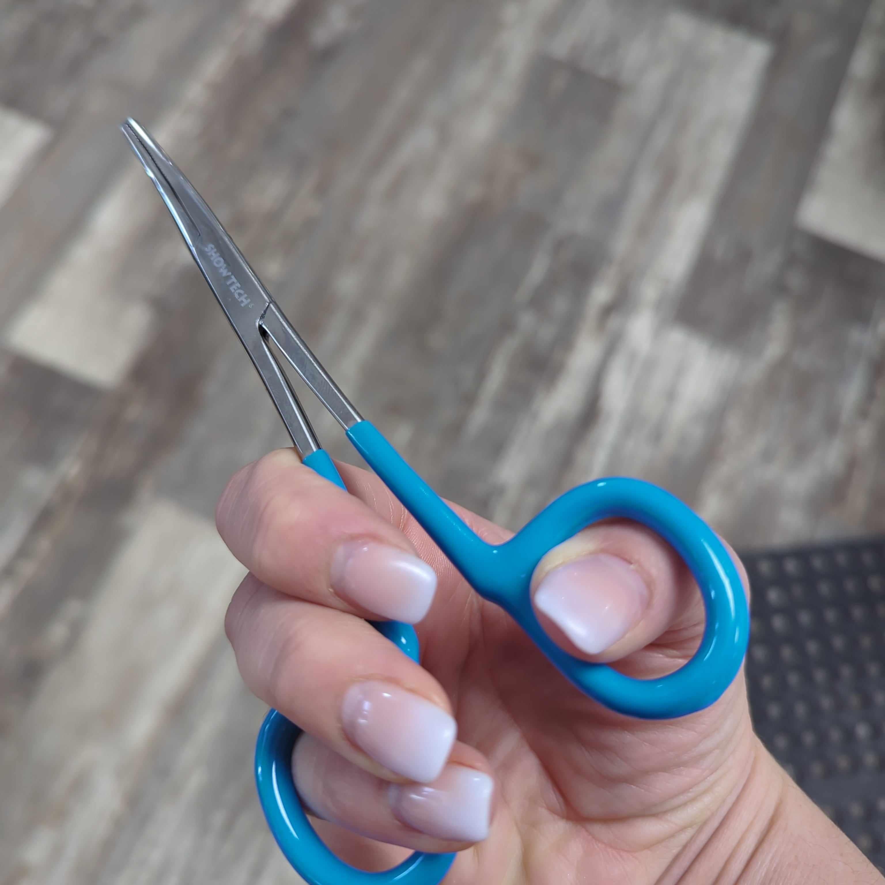 Show Tech Comfort Ear Forceps