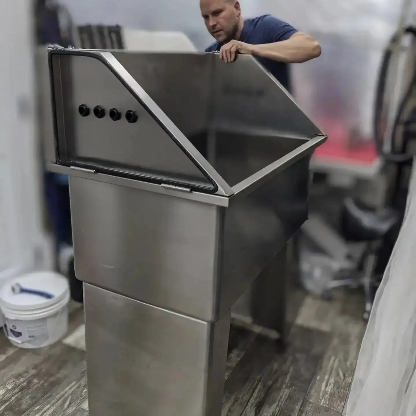 Medium Stainless steel Tub