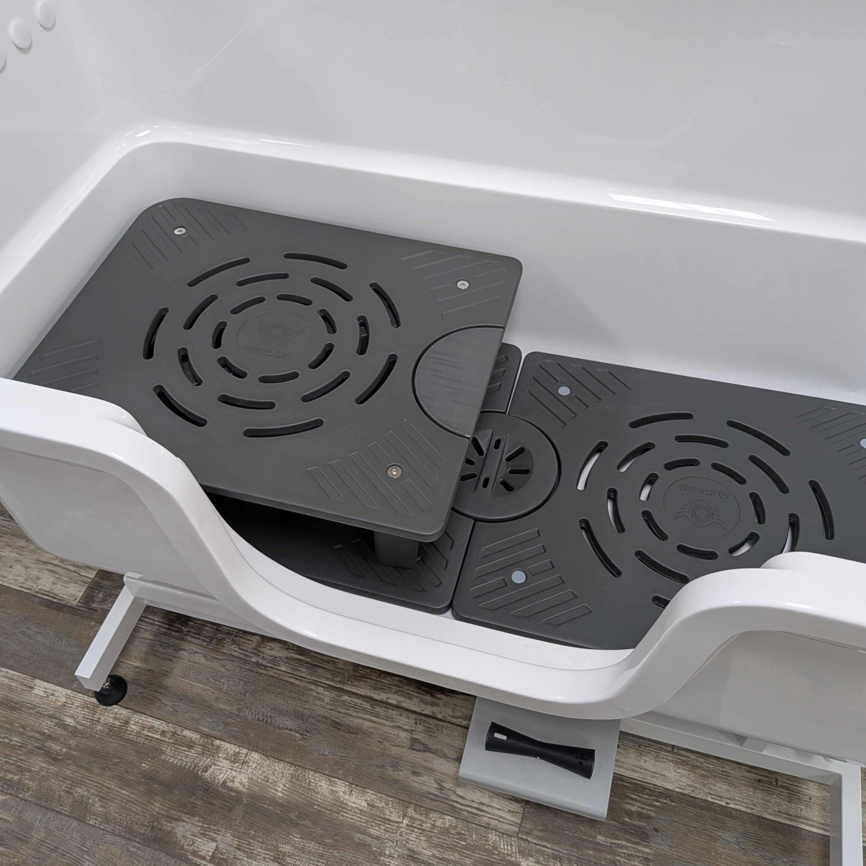 *NEW* Large Electric Acrylic Tub