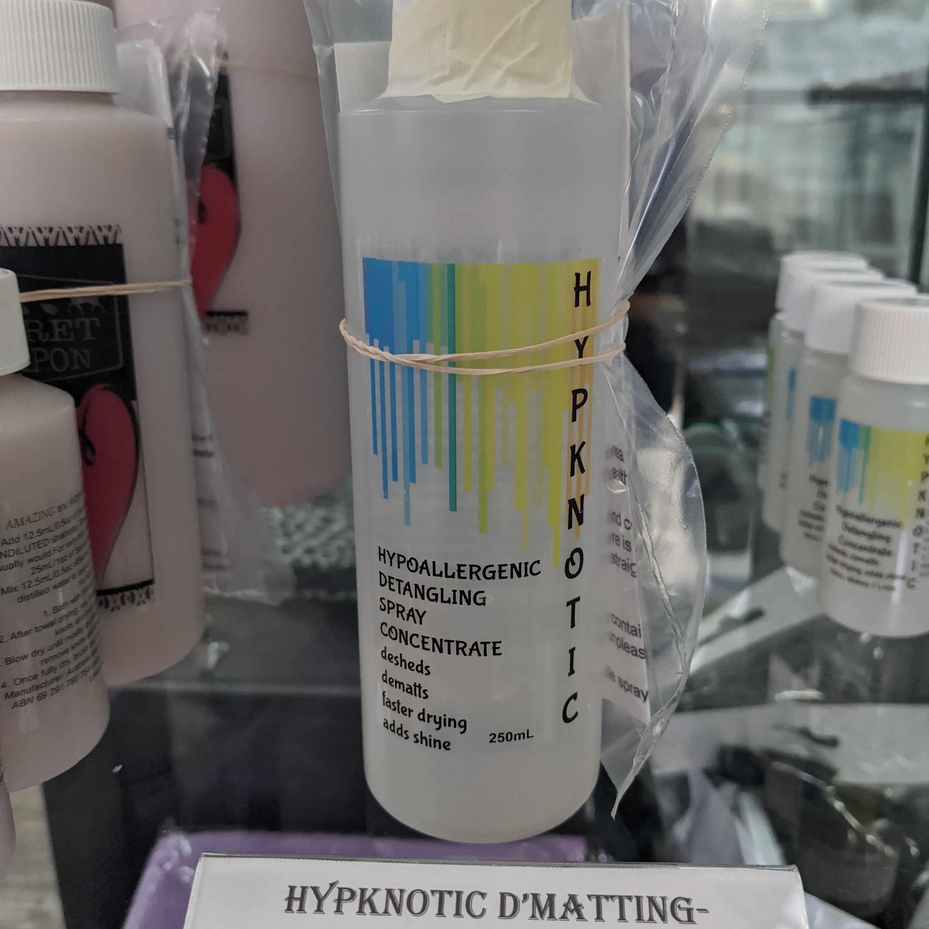 Secret Weapon -HypKNOTic detangle spray