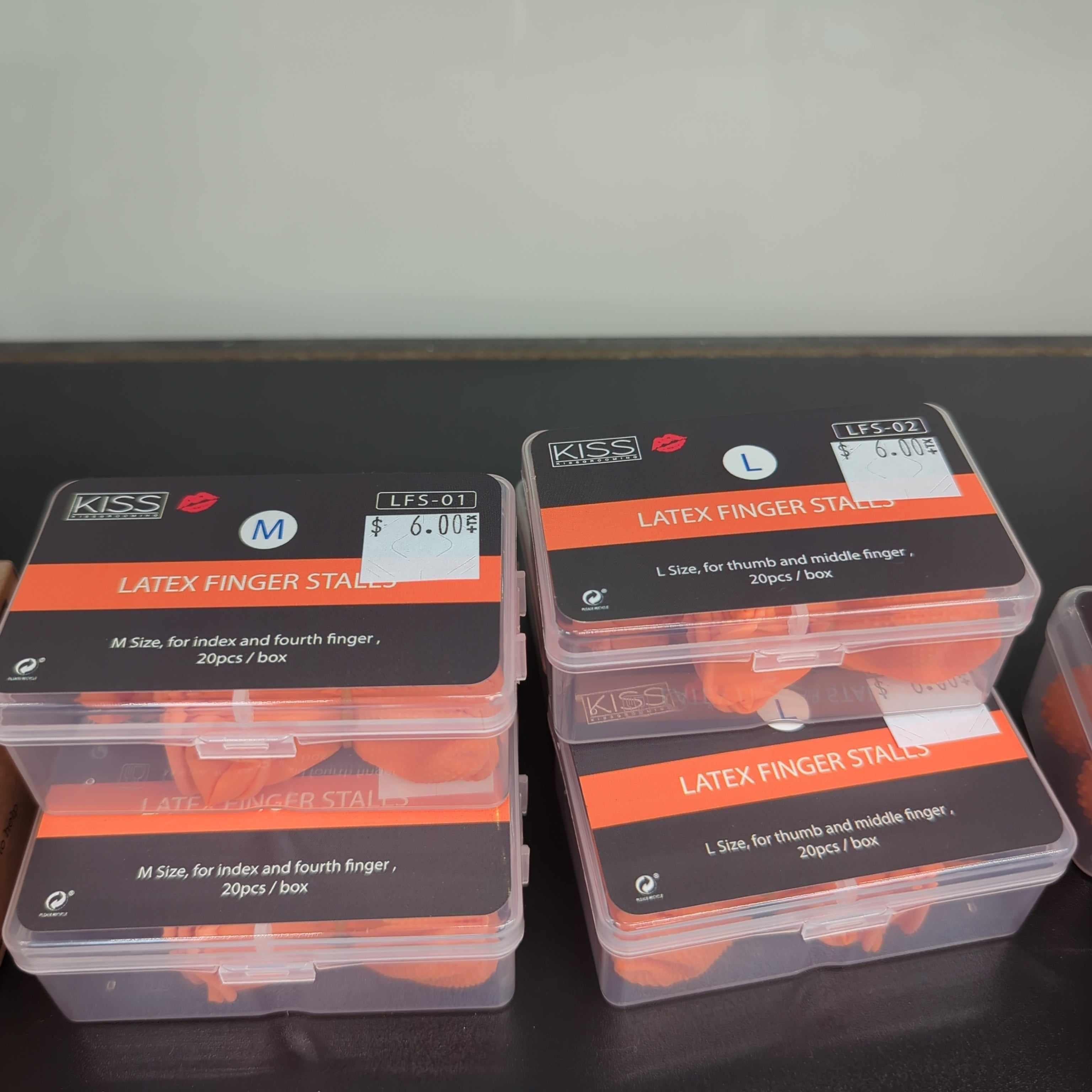 KISS Latex Grippy Fingers