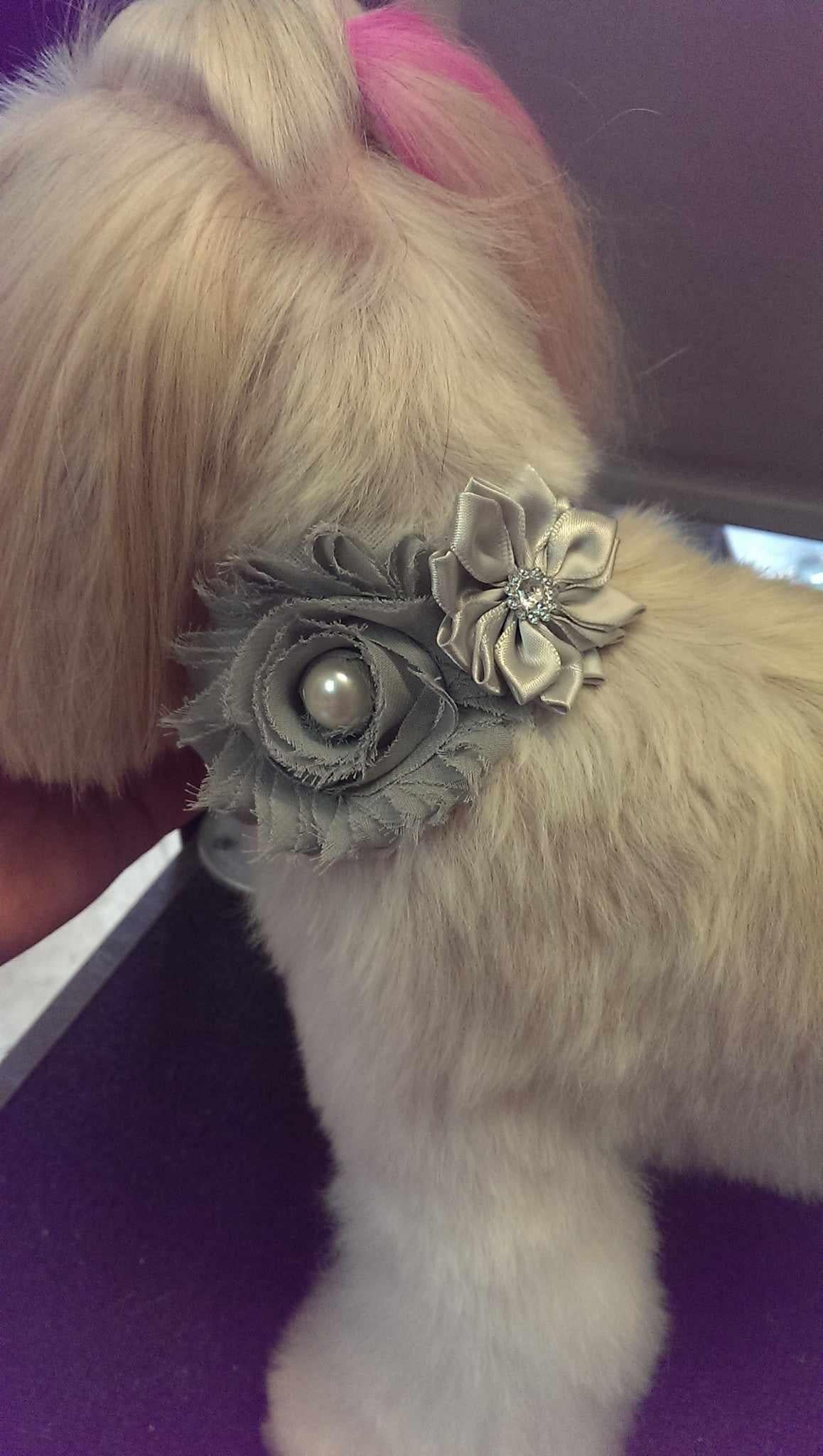 Double Flower Neck decoration