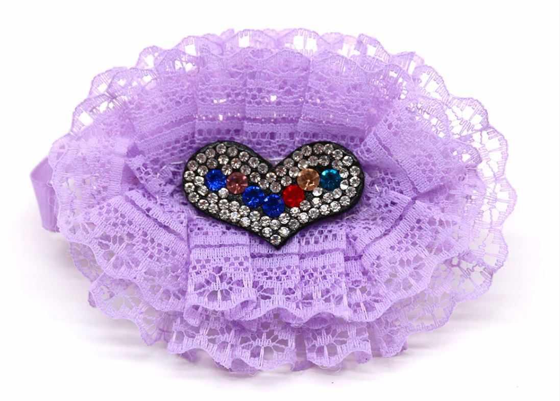 Glitter & lace oval collars