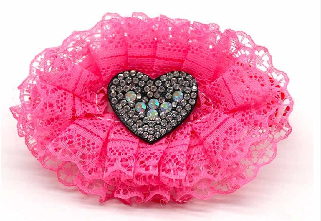 Glitter & lace oval collars