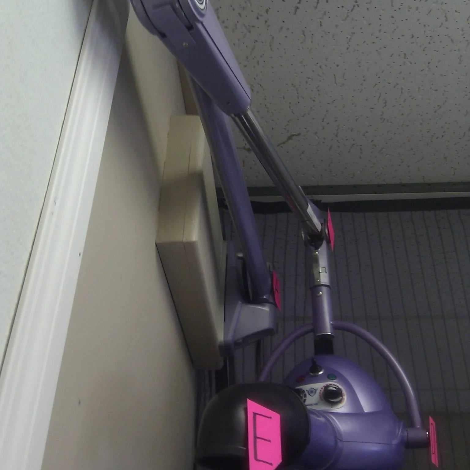 Aeolus Anionic Wall mounted Fluff Dryer