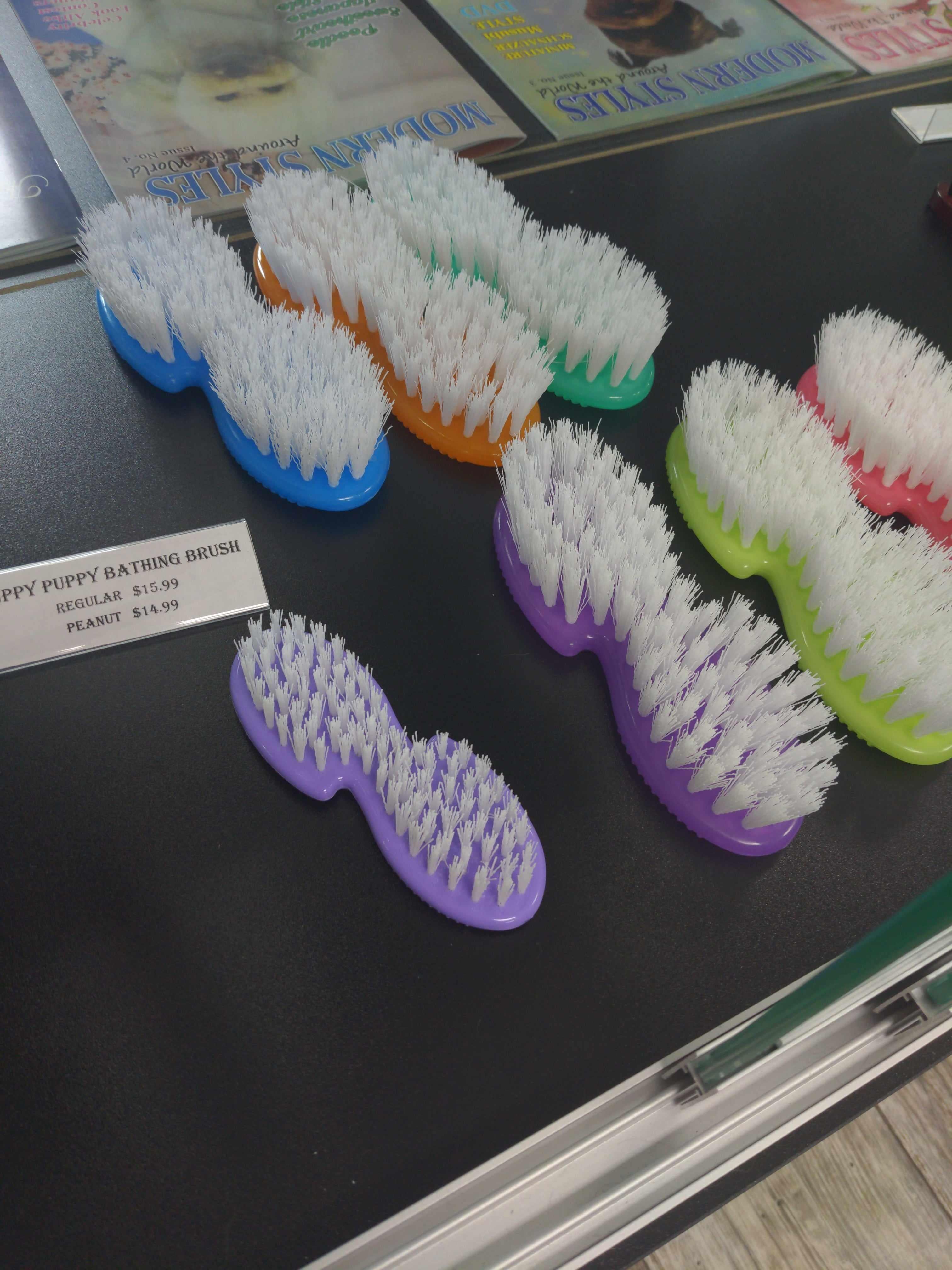 Yuppy Puppy PEANUT Bathing Brush