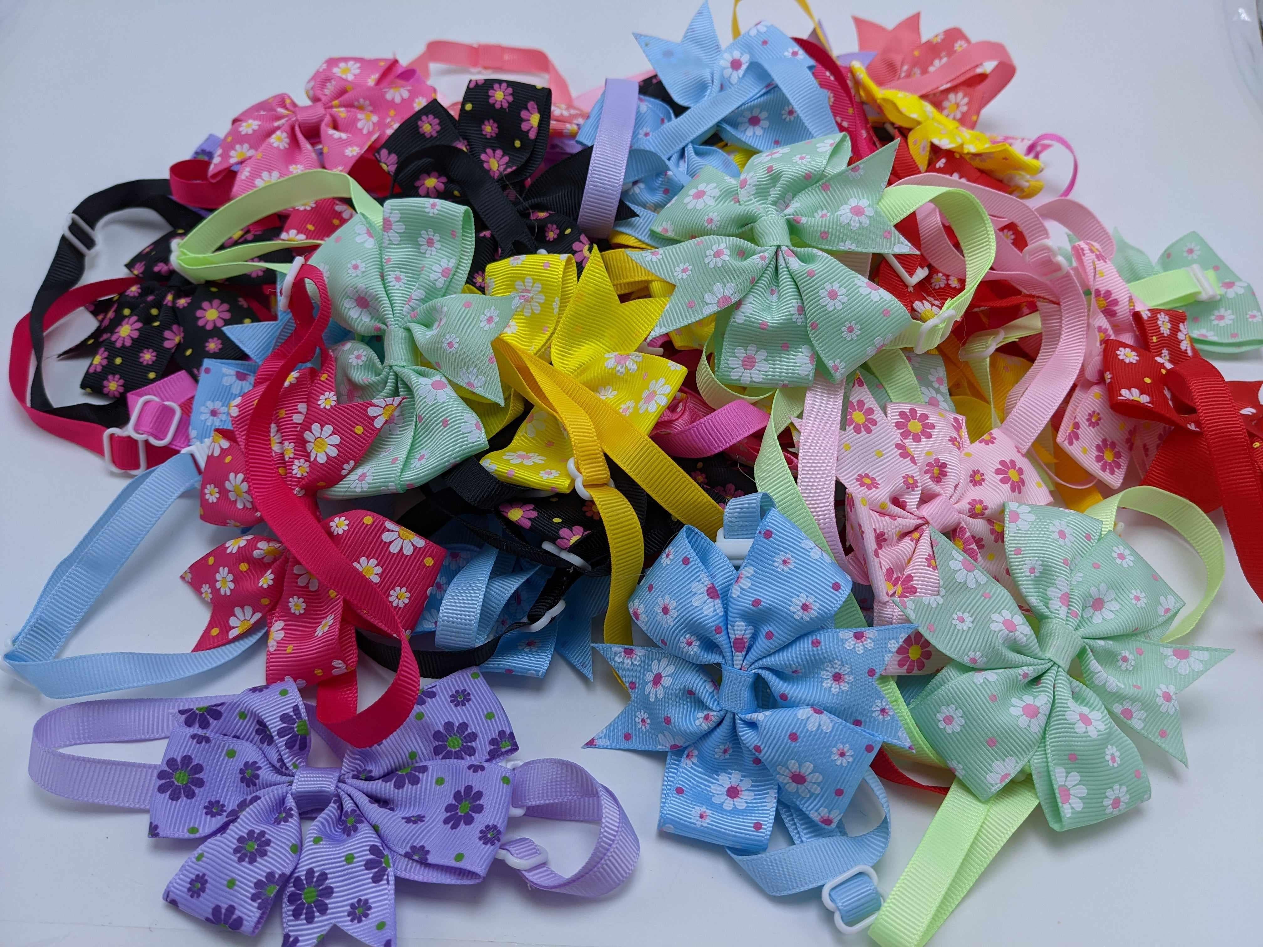 Double Bow Collar- Daisys