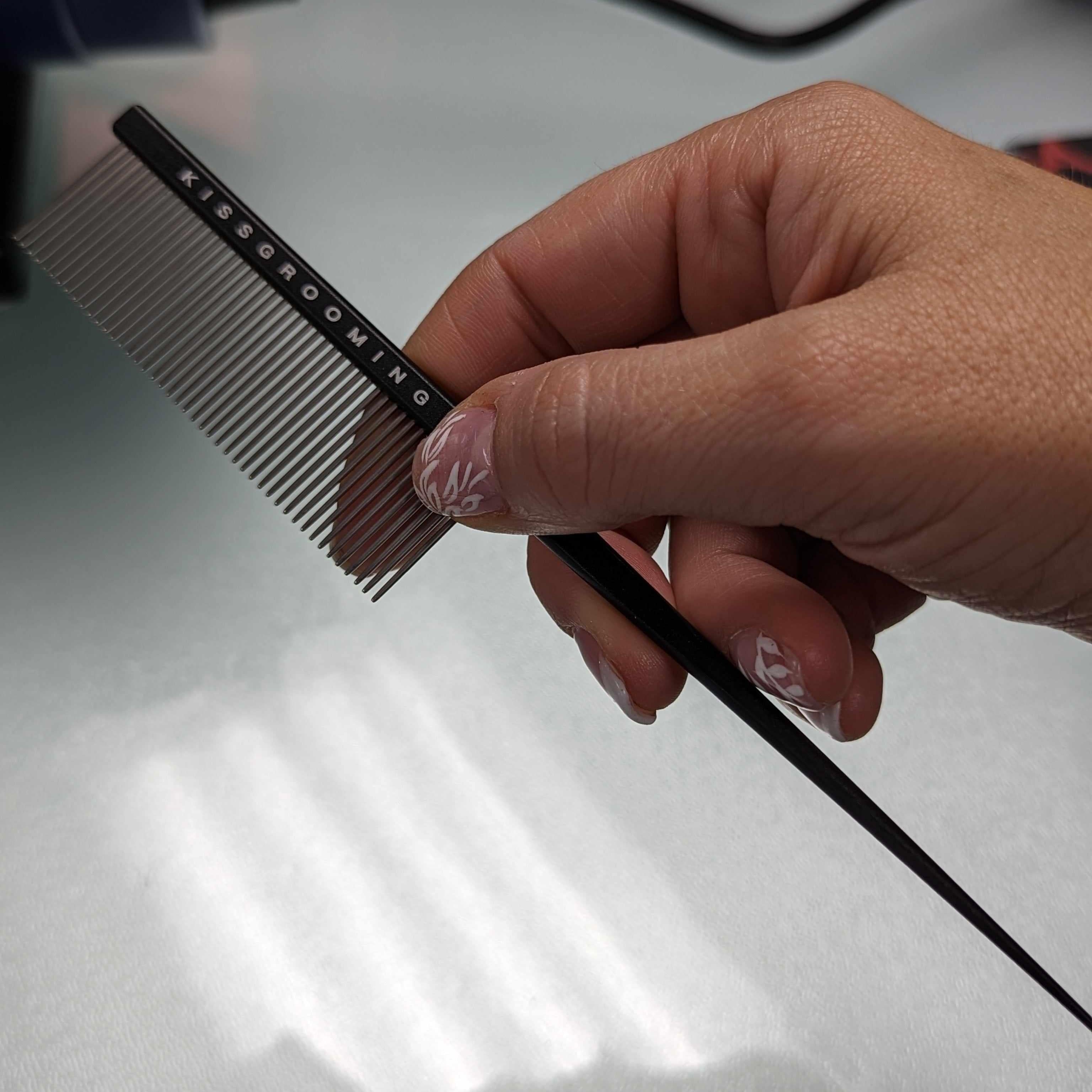 KISS Aluminum Handle comb