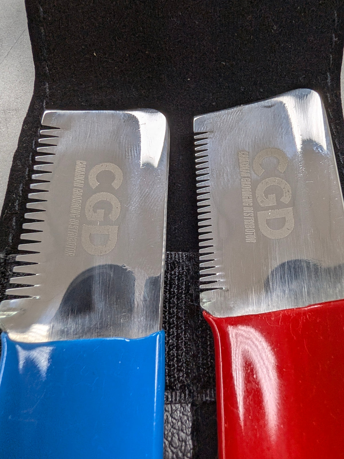 CGD Red/Blue Stripping knives 2pc set