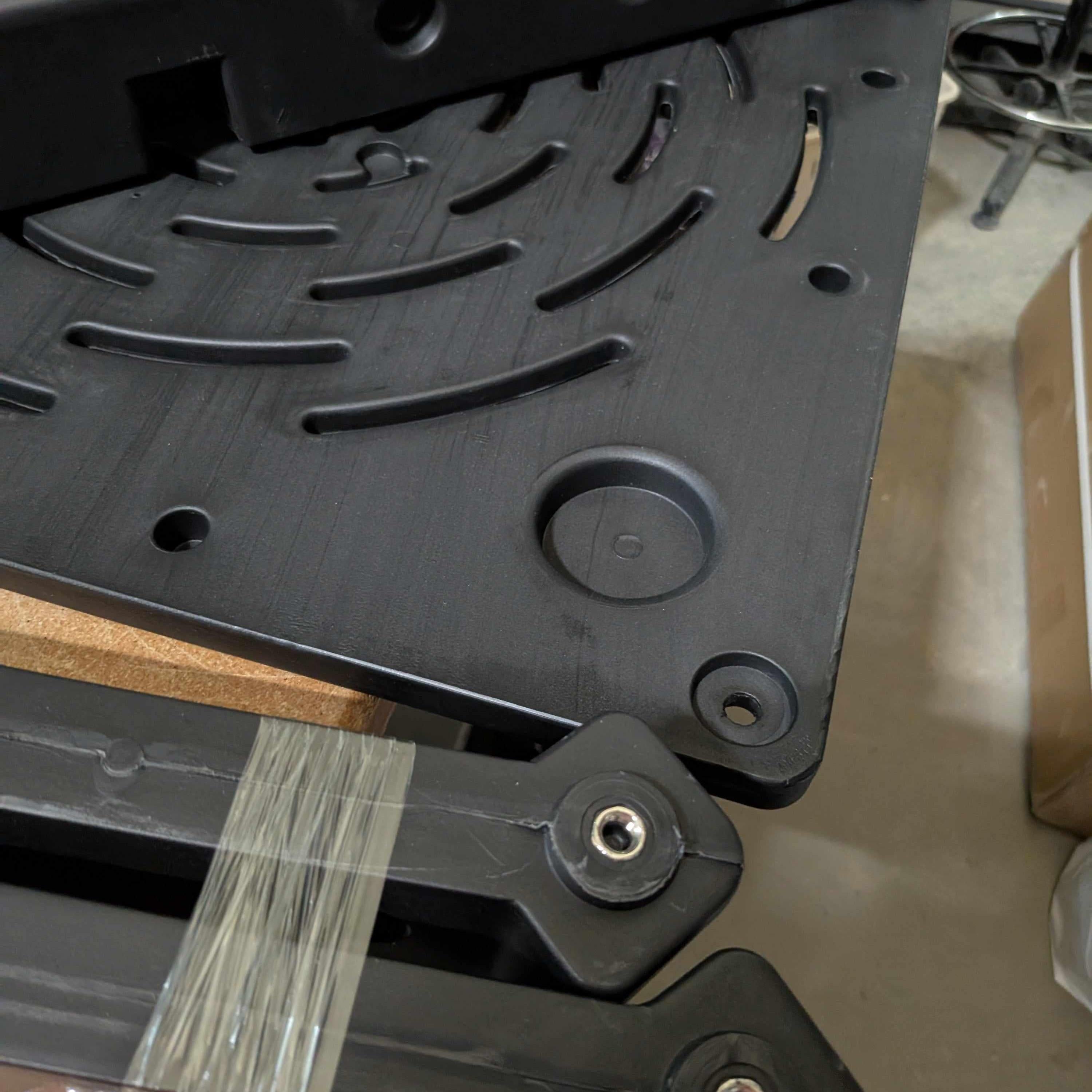 Puppy booster for tub