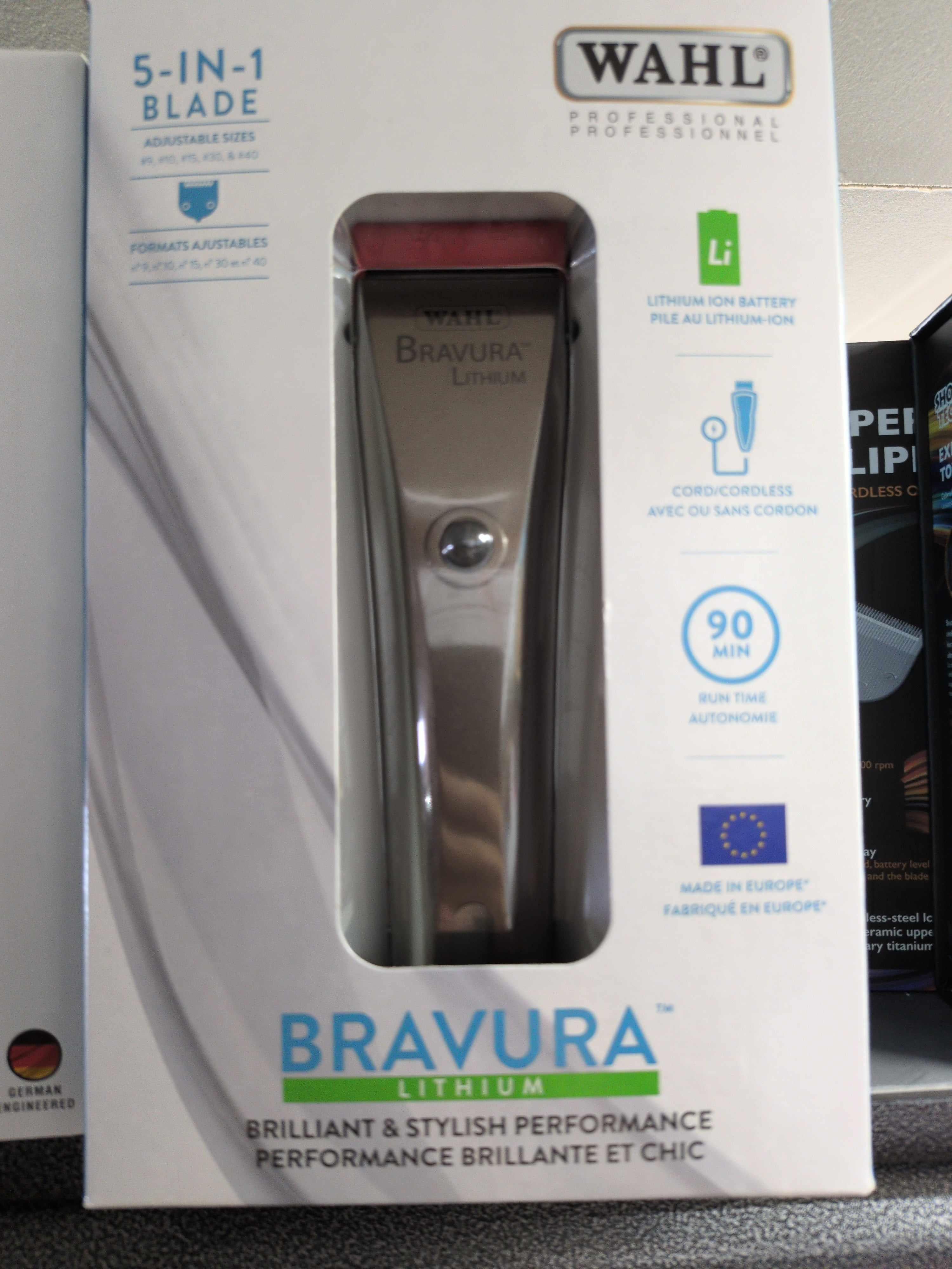 Wahl Lithium Bravura cordless clipper Wahl Lithium Bravura cordless clipper