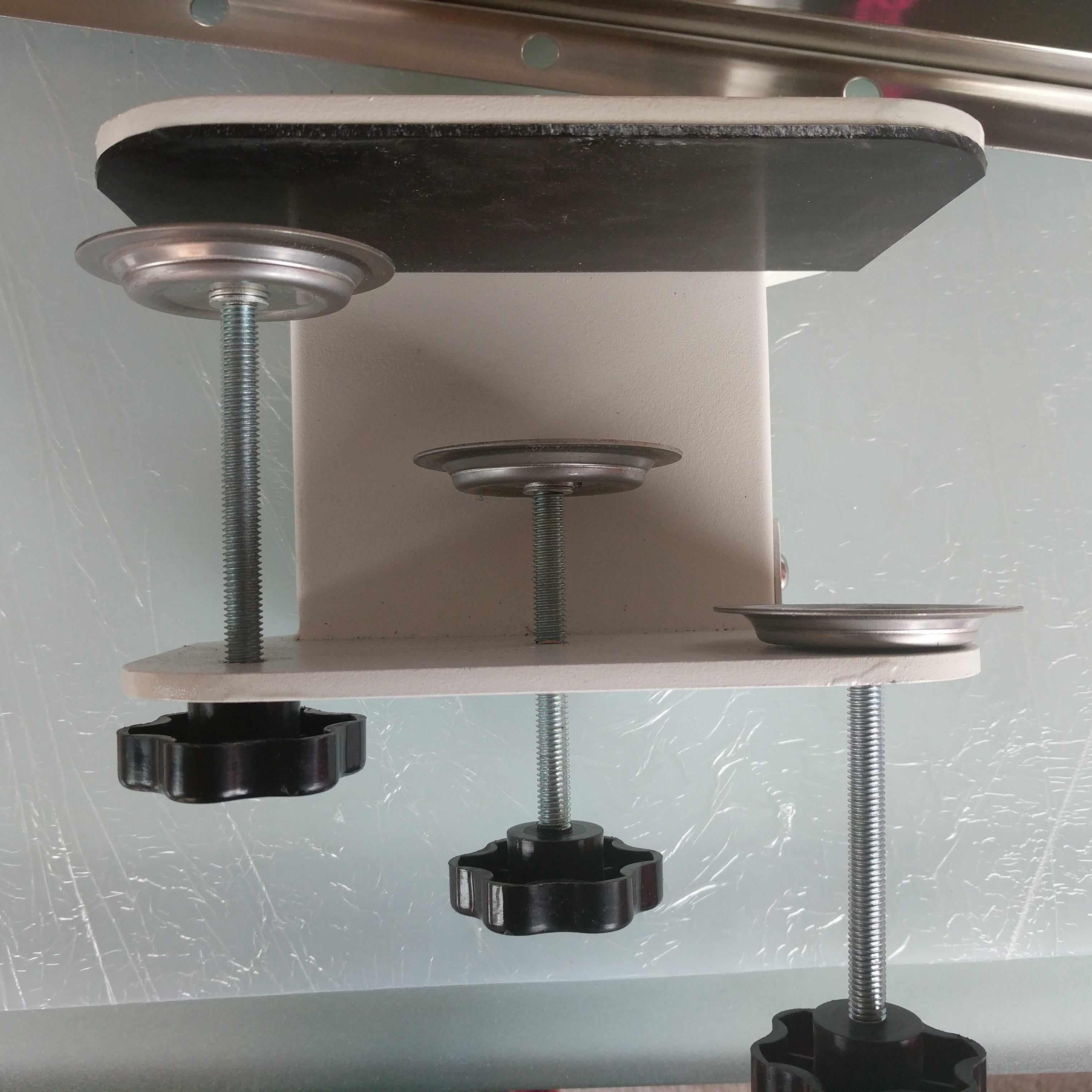 MAX Overhead Grooming Arm