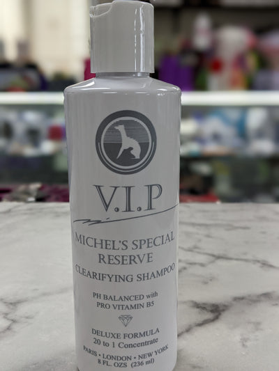Les Pooch - Le shampoing VIP de Michael 